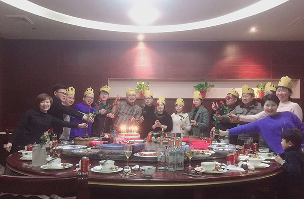 让爱带着梦想起航 今年会com筑工&金年会app重工联合举办二月员工生日会
